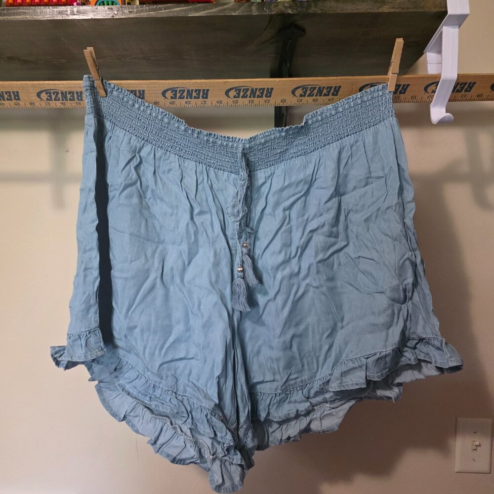 CATO 26/28w jean-colored shorts NWT